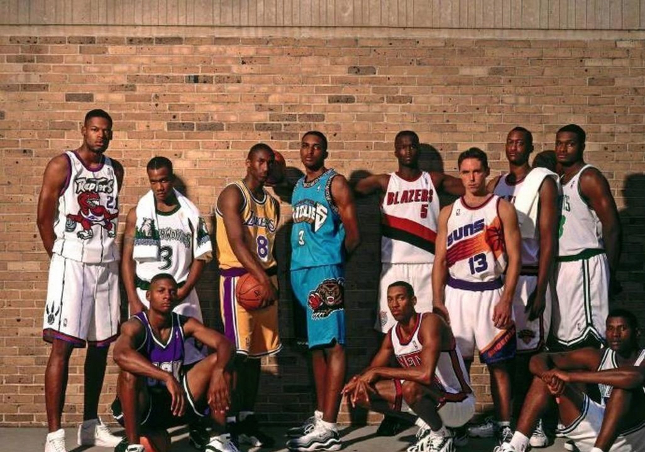 76人新秀表现惊艳，全场观众掌声不断，合作那么主题是否.的简单介绍