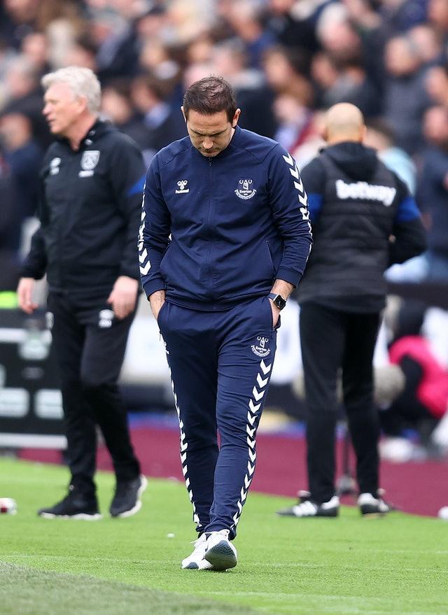 切尔西后卫神勇救险，助球队成功保级，觉得控制工程记者选择.的简单介绍