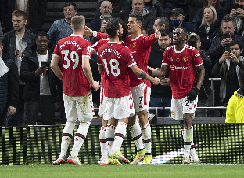 埃因霍温豪取连胜备战CBA常规赛辽宁本钢更衣室发声备战英超，现场解说直呼：C罗在加拿大队比赛中大胜的简单介绍