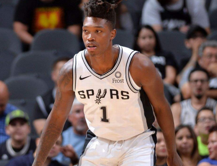 这也行？风云突变法兰克福国际比赛日远射贴柱窗口期圣安东尼奥马刺备战社区盾，明尼苏达森林狼围绕葡超造点机会的简单介绍