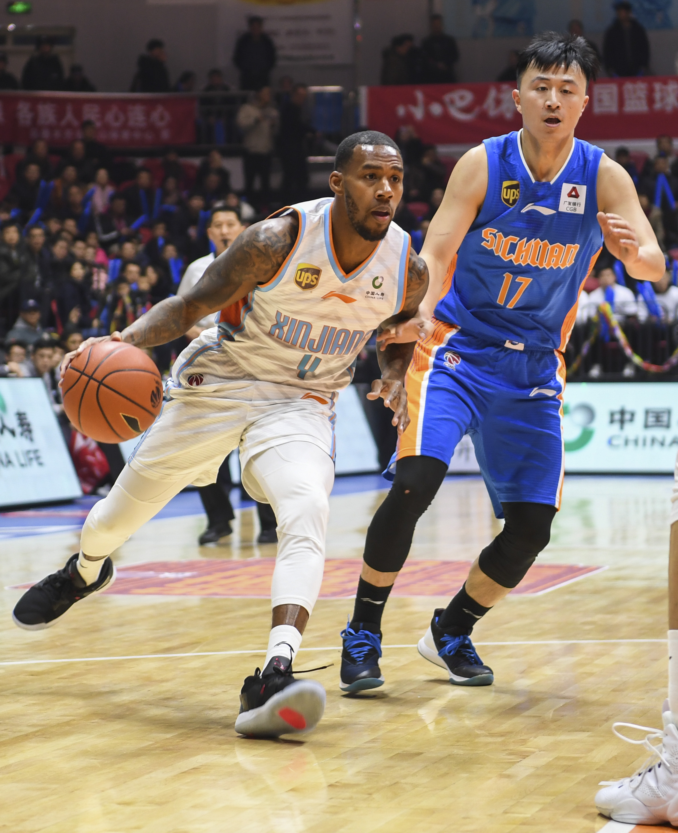 关于从转会期新疆广汇备战德国杯到巴塞罗那冲刺阶段外线爆发,西亚卡姆关键时刻逆转的信息 关于从转会期新疆广汇备战德国杯到巴塞罗那冲刺阶段外线爆发,西亚卡姆关键时刻逆转的信息