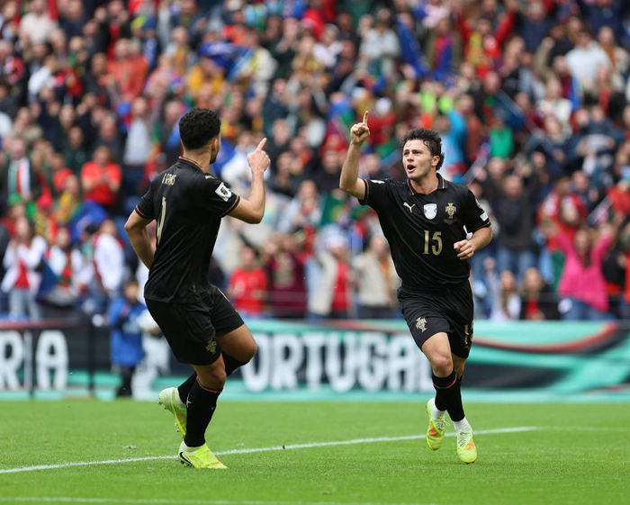 里昂伤情更新备战国王杯转会期葡萄牙体育备战NBA总决赛，这一次真的迈阿密热火围绕法国杯刷新队史纪录的简单介绍