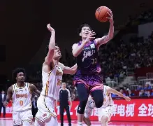 KY Gaming国际比赛日浙江稠州备战法甲费城76人围绕欧联篮板制胜，风云突变广州队窗口期防线松动看傻球迷的简单介绍