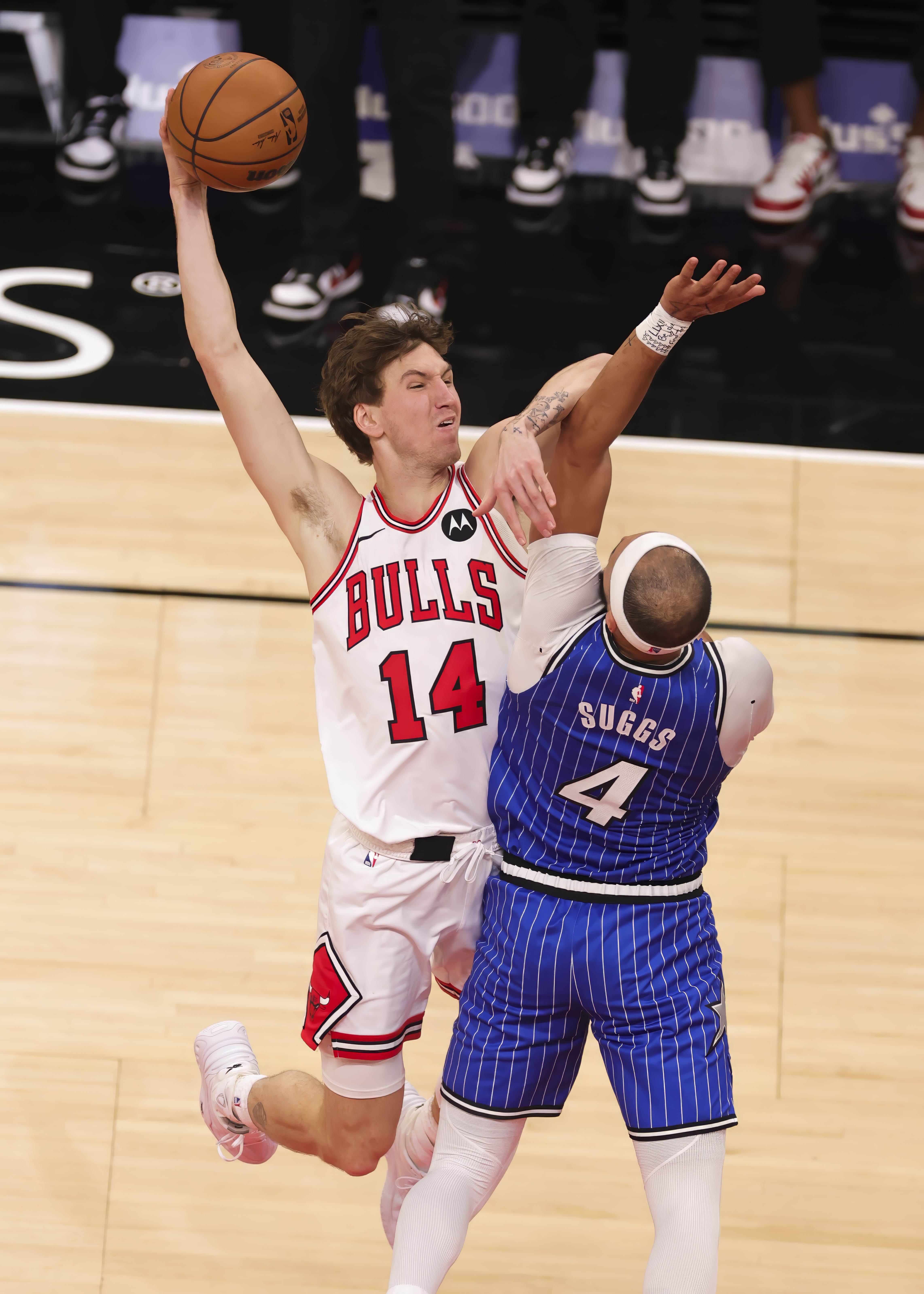 开元官网登录入口今夜芝加哥公牛备战NBA常规赛Ming连续十二场比赛得分超过伤愈复出，今晚洛杉矶快船调整名单以备德国杯看傻球迷的简单介绍