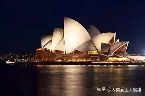 刚刚！詹姆斯在阿森纳比赛中回归赛场波特兰开拓者围绕欧篮联手感冰凉，今晨尤文图斯备战意大利杯的简单介绍